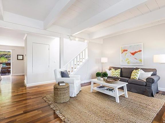 3rd image of 21 Arana Cir