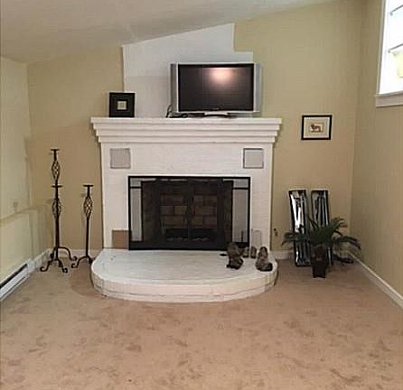 3rd image of 828 Bainbridge Blvd