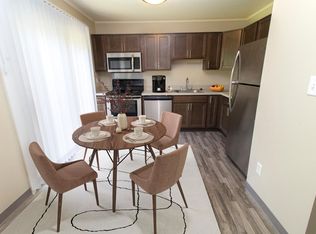 874 Lynhaven Ct #874, Rochester, MI 48307