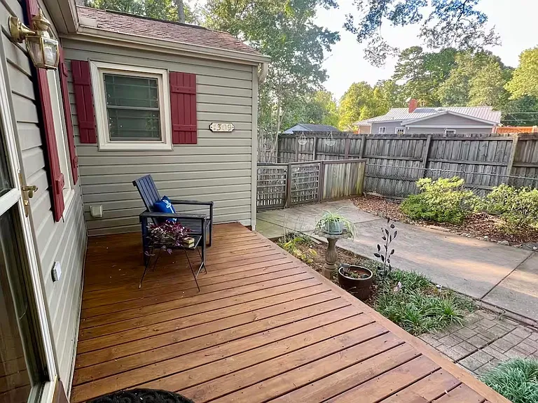 1309 Wendover Dr — Photo 12