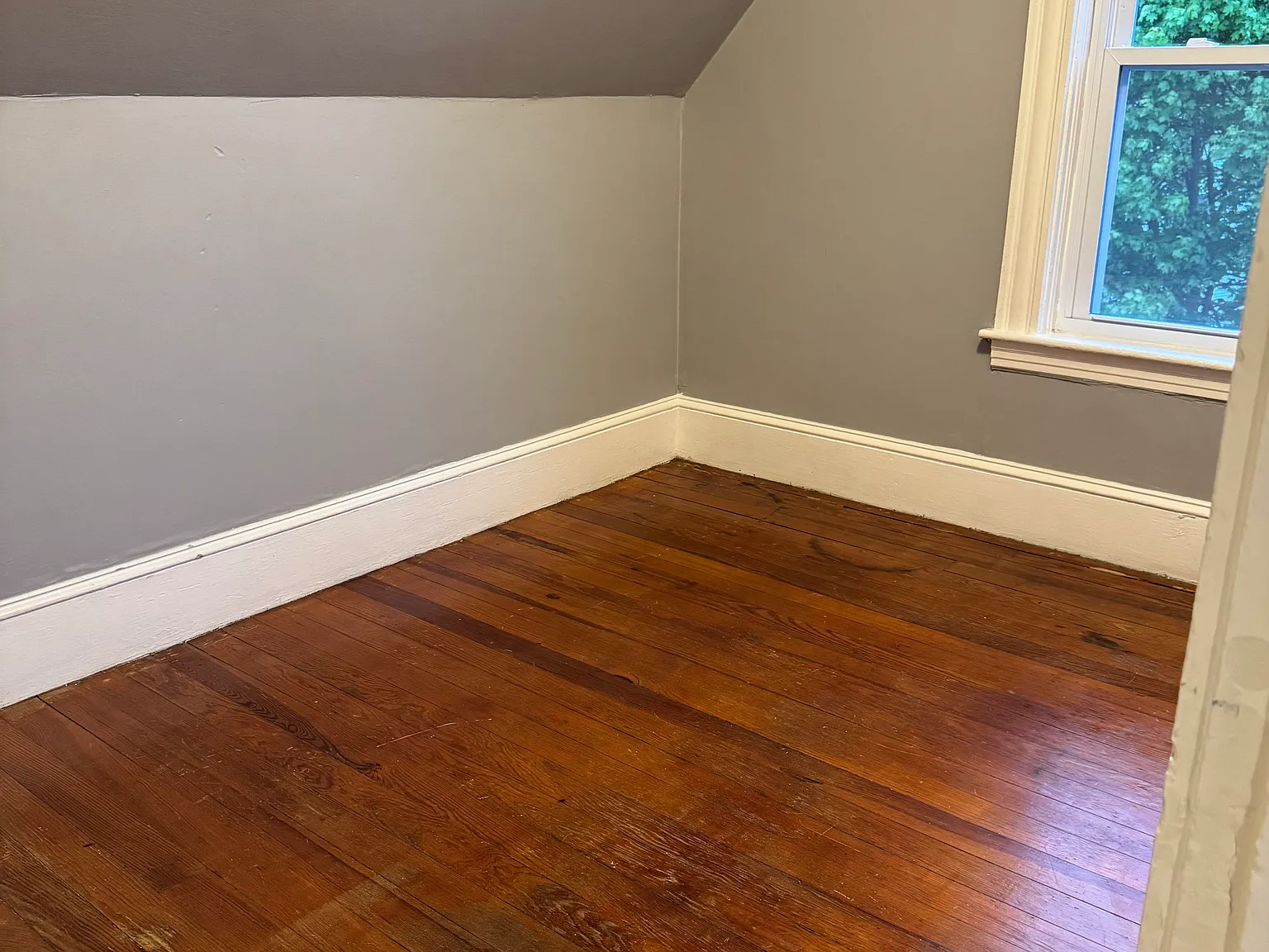 3 bed, 700 sqft, $2,100 — Photo 4