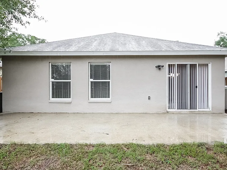 6918 Summer Harbor Ln — Photo 15