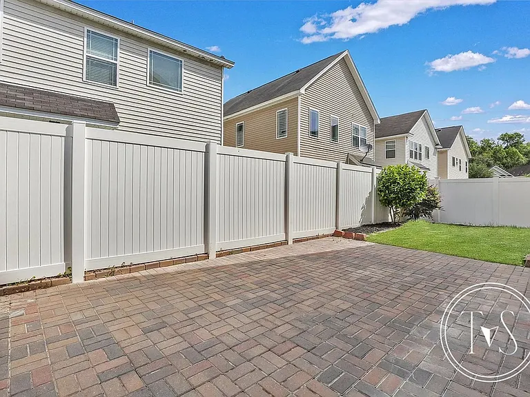 175 Summer Hill Ct — Photo 28
