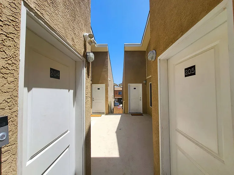 12550 Laurel St — Photo 21