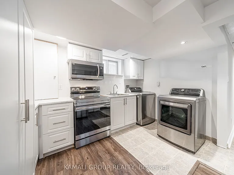 714 Gilbert St W #BASEMENT — Photo 5