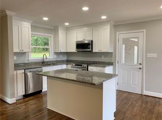 120 Circle Dr, Pendleton, SC 29670