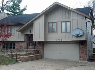 3704 Boulder Cir, West Des Moines, IA 50265