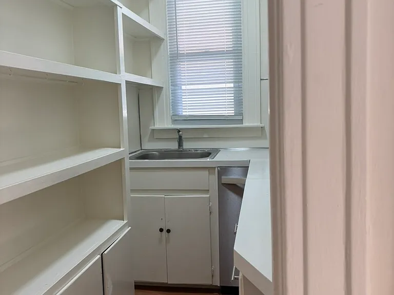 132 Grand St #A — Photo 5