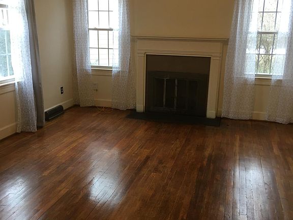 2nd image of 226 Westwood Ct