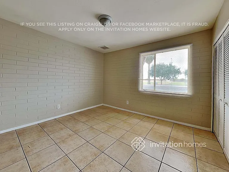 5611 N 65th Ave — Photo 14