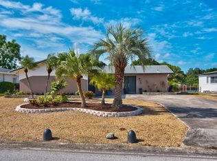 156 98th Ave N, Saint Petersburg, FL 33702