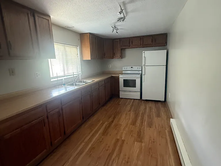 921 Union St #2A — Photo 6