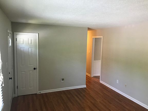 5th image of 5828 Wooded Acres Dr