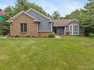 18717 Aztec Dr, Spring Lake, MI 49456