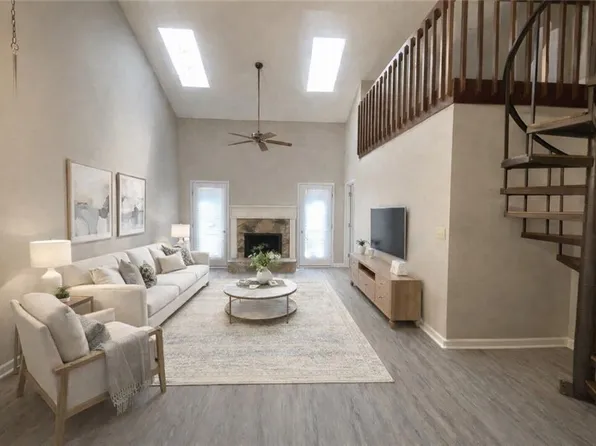 5053 Gardenia Cir, Marietta, GA 30068