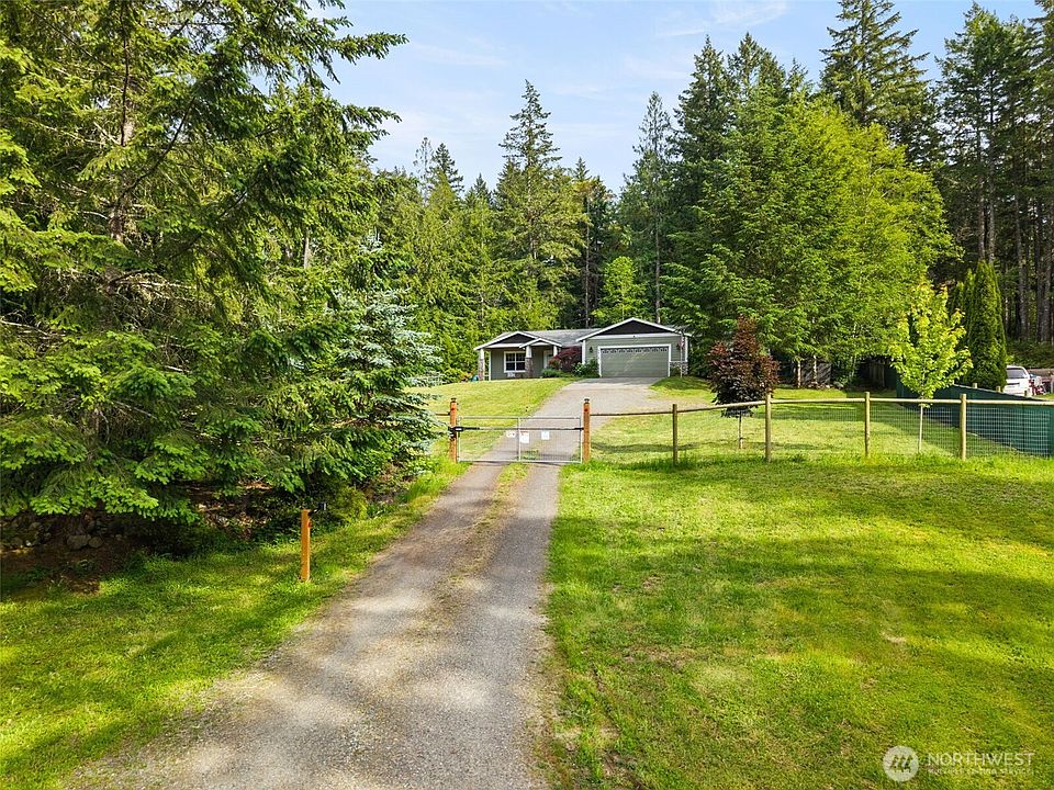 1st image of 9818 138th Avenue NW