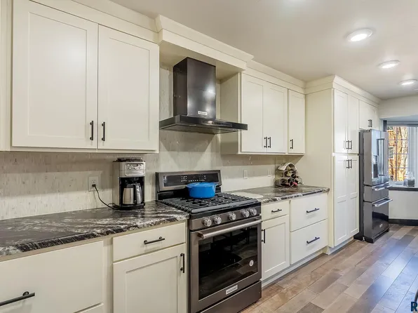 1104 W 57th St APT 106A, Sioux Falls, SD 57108
