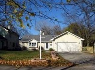 10 E Morningside Ave, Lombard, IL 60148