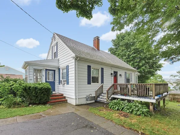 60 Newhill Ave, Somerset, MA 02726