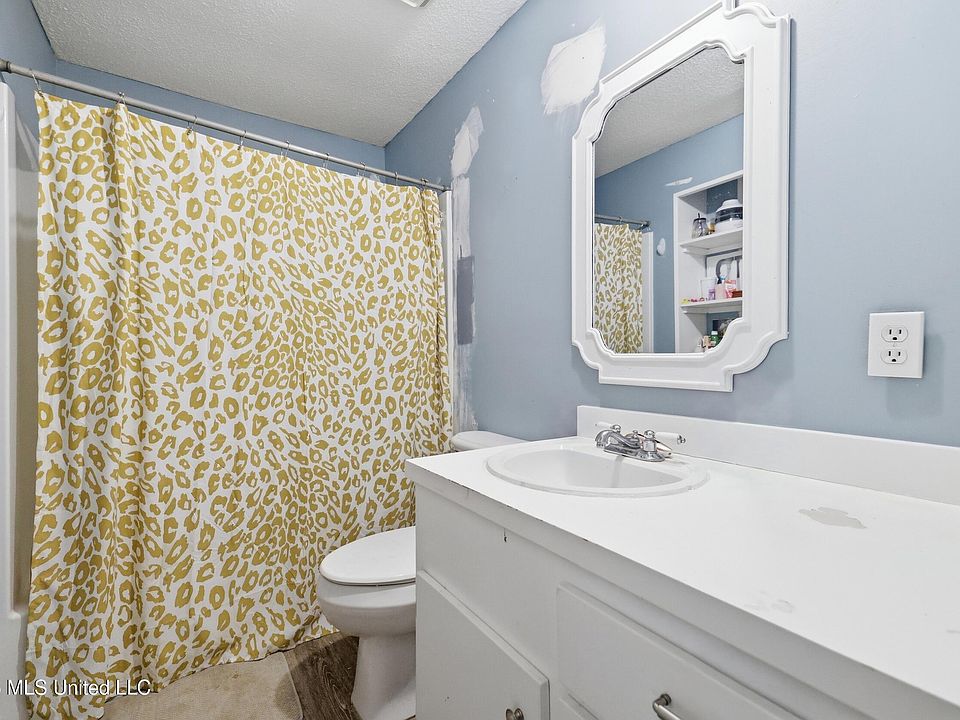 16th image of 12231 Shorecrest Rd