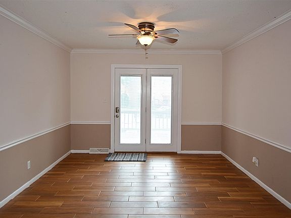 5th image of 1204 Willowbrook Dr SE APT A