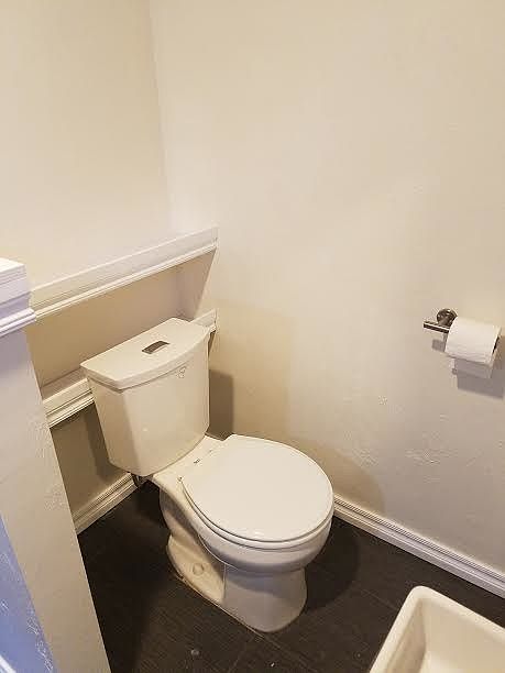 Bathroom toilet