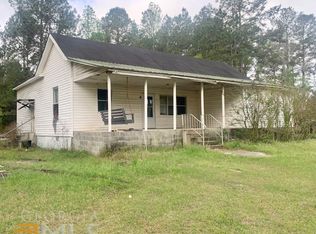 6 E 4th St, Mc Rae Helena, GA 31037
