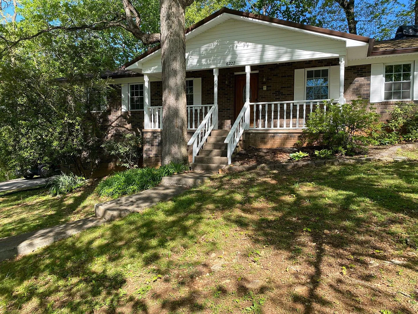 Remodeled 4 Bedroom 2 Bathroom — Photo 1