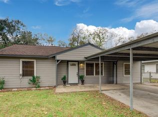 1109 N Tinsley St, Angleton, TX 77515