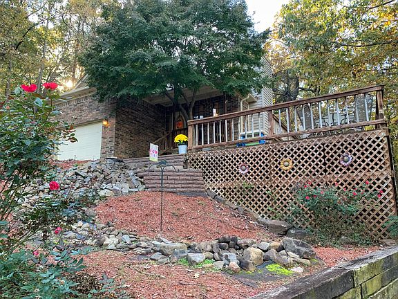 2nd image of 35 Lakehill Dr