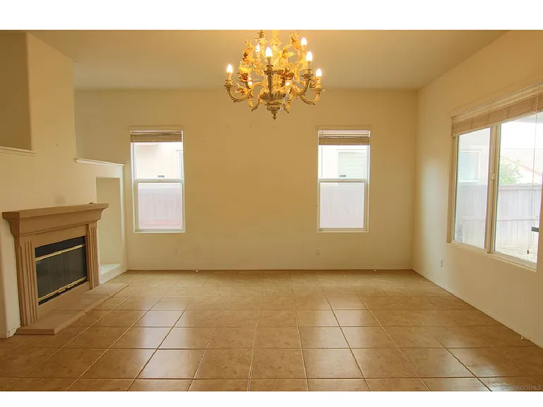 31719 Poppy St — Photo 8