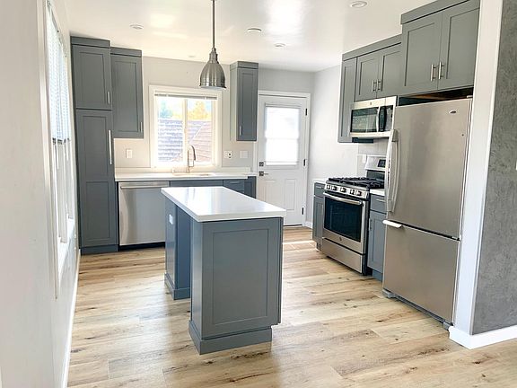3rd image of 1310 Whipple Ave #4