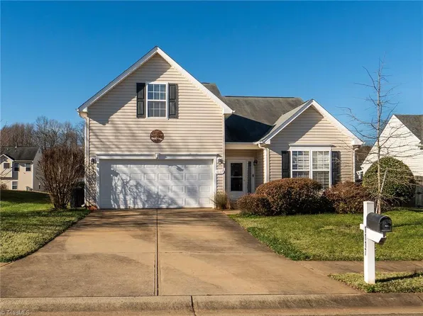 1117 Augusta Dr, Mebane, NC 27302