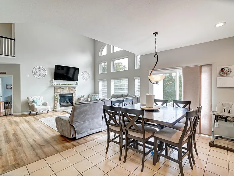 3234 Walkerview Dr — Photo 15