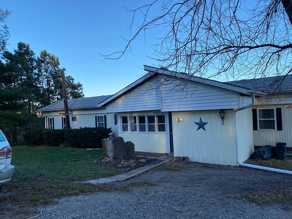 Looking East, main entrance