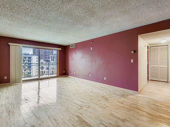 2nd image of 1225 Lasalle Ave APT 905
