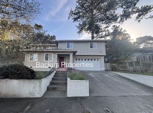 987 Piedmont Ave, Pacific Grove, CA 93950