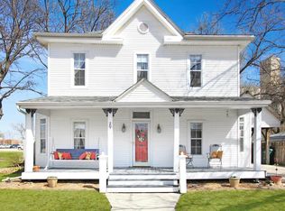207 E 1st St, Abilene, KS 67410