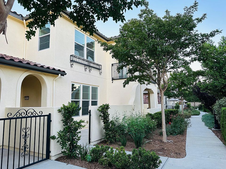 1st image of 28819 Camino De Cielo Dr