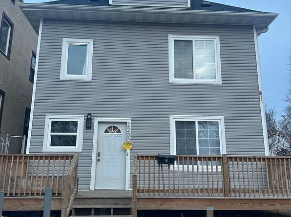 2200 Emerson Ave N Unit 1