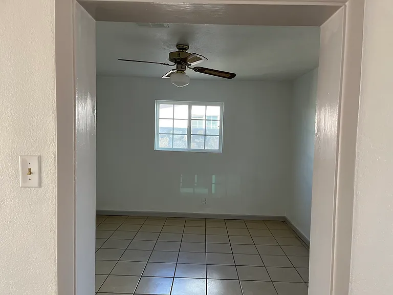 10329 Newcastle Dr — Photo 4