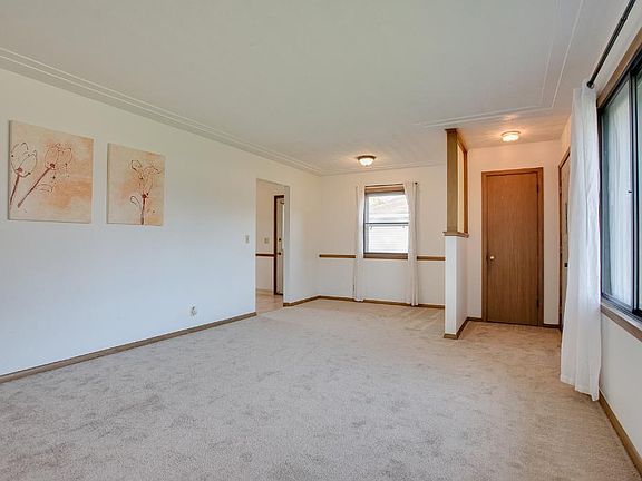 4th image of 6719 Drew Ave N