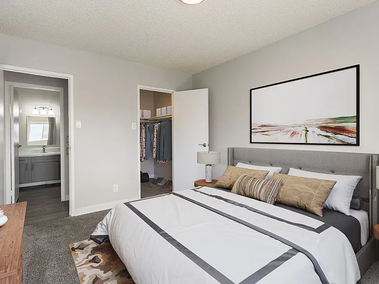 Valley Apartments — Photo 12