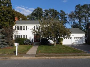 24 Darien Dr, West Long Branch, NJ 07764
