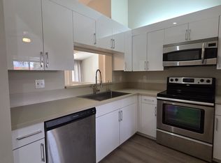 330 NW 67th St APT 207, Boca Raton, FL 33487