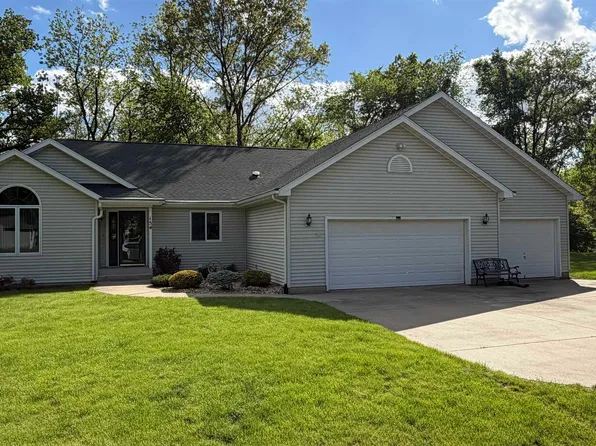 154 Lake Thunderbird Dr, Putnam, IL 61560