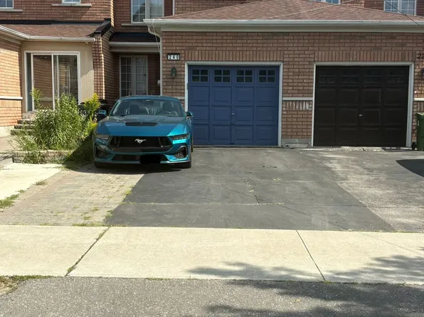 240 McLevin Ave, Toronto, ON M1B 6C3