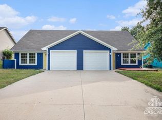 639 N Queen Ridge Ct, Independence, MO 64056