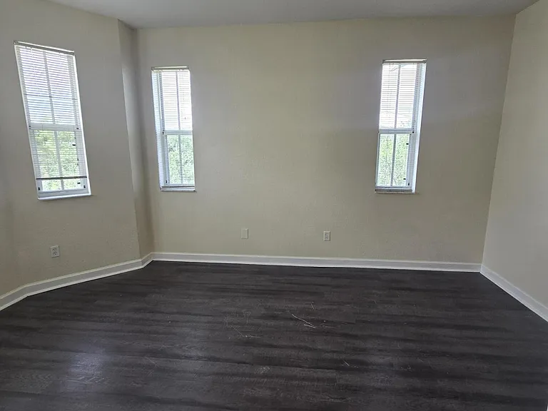 3106 Shoma Dr — Photo 40