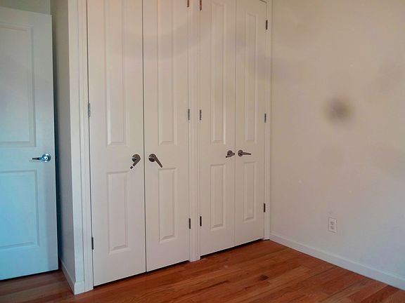 4th image of 343 E 66th St APT 5